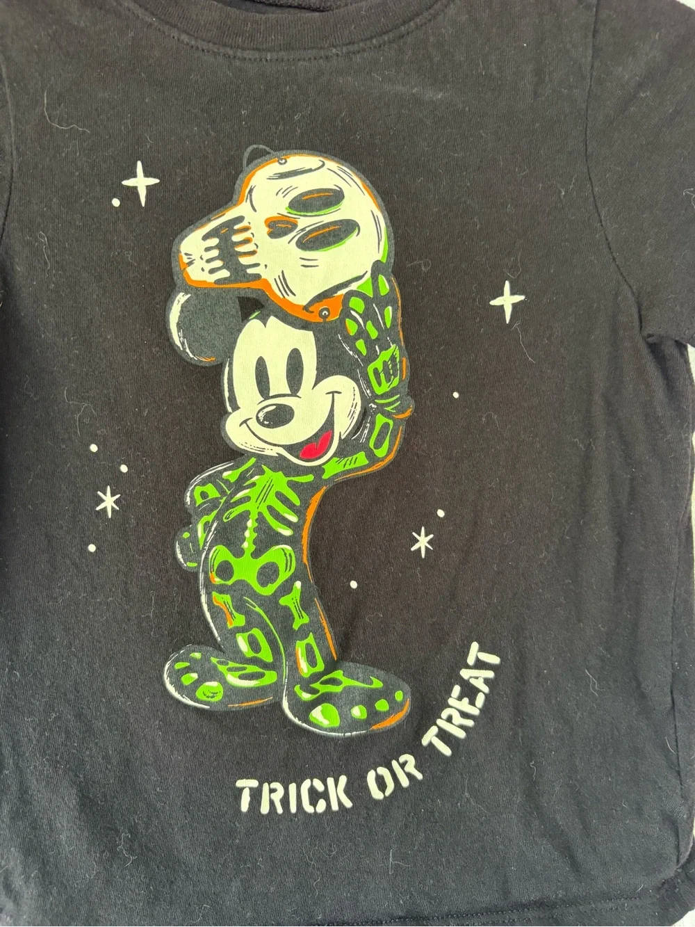 Old Navy Black Short-Sleeve Tee with Green Skeleton Mickey and White Halloween